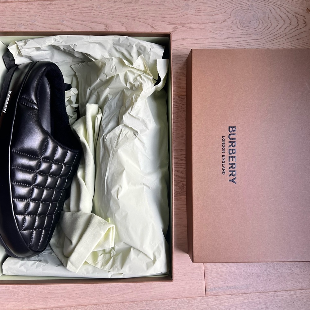 Burberry Men's Black Quilted Loafers